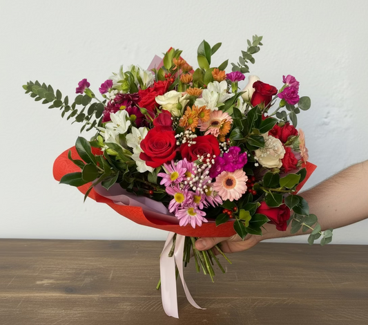 Ramo rojo romántico